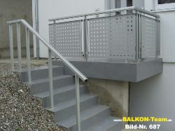 BALKON-Team-Keller-Treppen-687